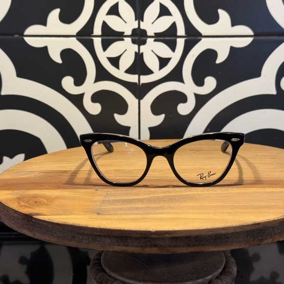Discontinued rare Ray-Ban black cat eye glasses NWOT - Picture 1 of 7